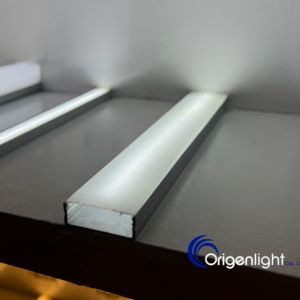 CARCASA T/PERFIL LONDON NEGRO 29MMX27MMX10MM 3MT CON DIFUSOR