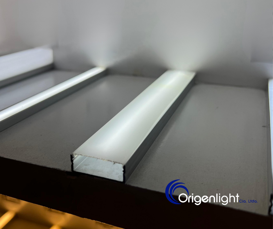 CARCASA T/PERFIL LONDON NEGRO 29MMX27MMX10MM 3MT CON DIFUSOR